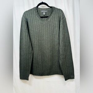 Banana Republic Sweater Mens Size XL Green Merino Wool VNeck Ribbed Heavy Knit
